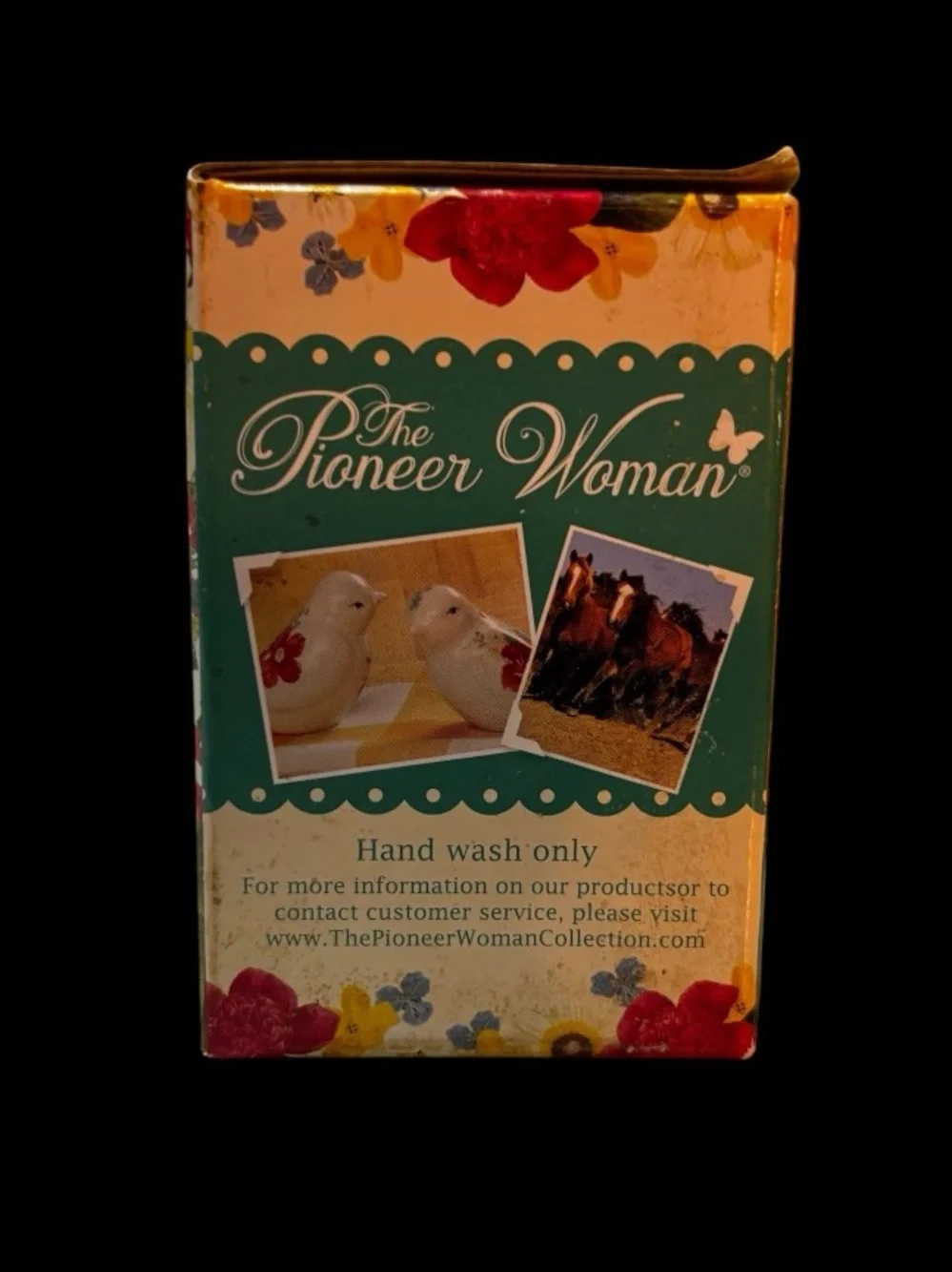 Pioneer Woman Retired Novelty Birds Ceramic Salt & Pepper Shaker Set NIB.